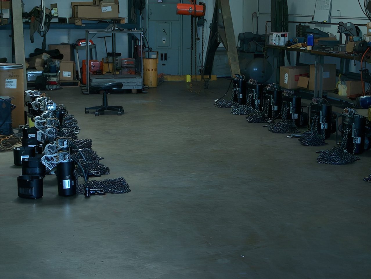 Industrial workshop with equipment on floor
